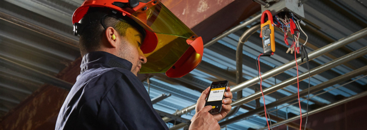 Profesjonalny multimetr elektryka