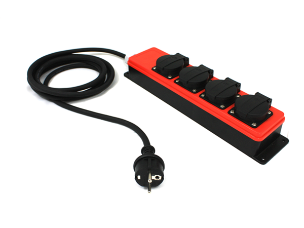 QwattPro 2561028 Socketmaster Manifold 10mtr 3 x 2.5 230V